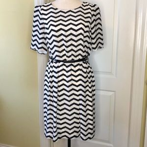 Donna Ricco Chevron Dress